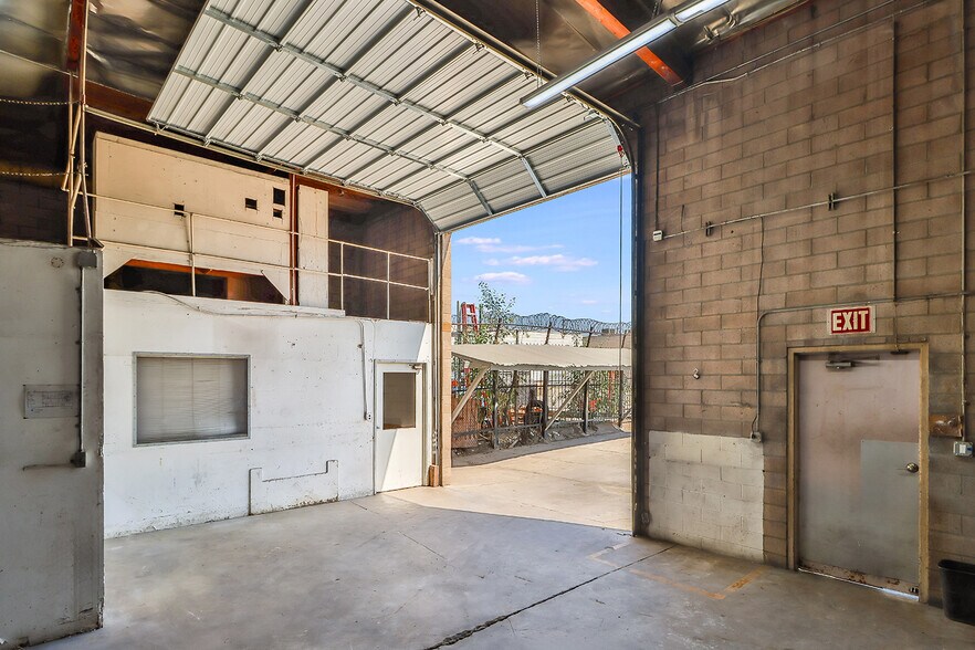 More Photos Of 8630 Tamarack Ave, Sun Valley Manufacturing For Lease