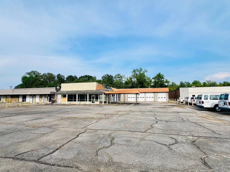 More Photos Of 504 N 2nd St, Booneville Auto Repair For Sale