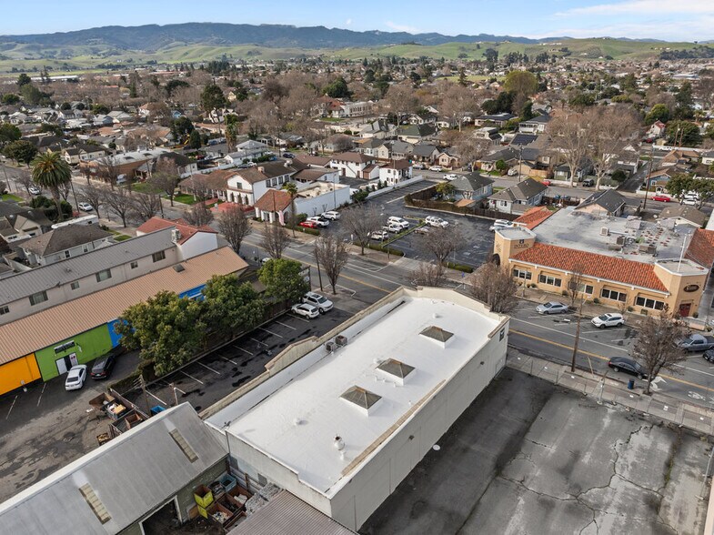 More Photos Of 829 San Benito St, Hollister Office For Sale