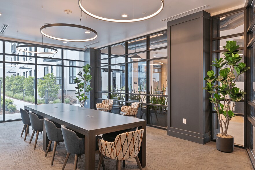 More Photos Of 251 6th St, Sacramento Apartments For Lease