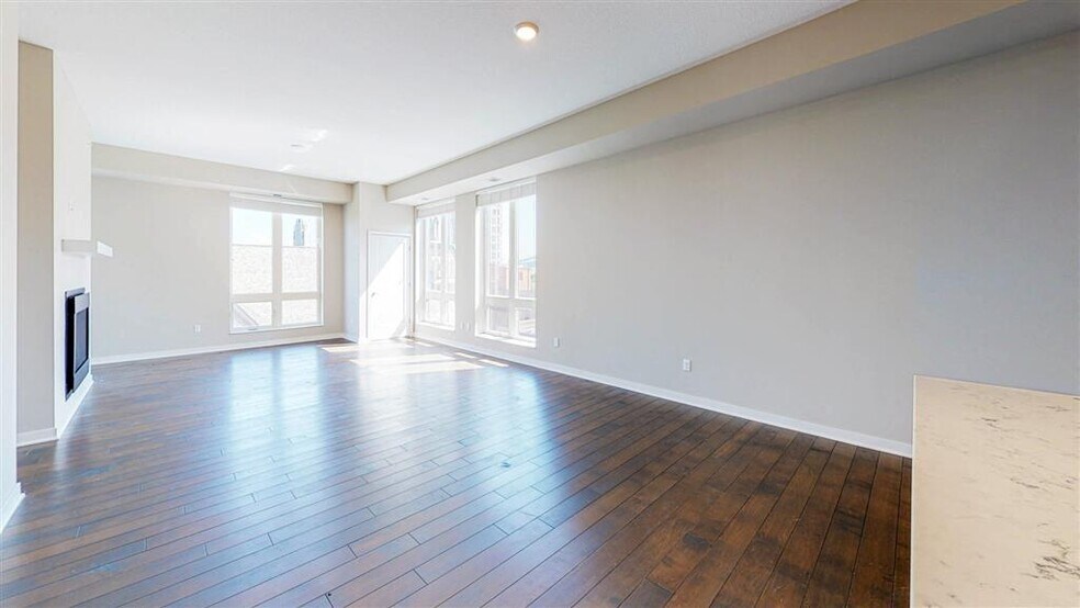 More Photos Of 10 2nd St SE, Minneapolis Apartments For Lease