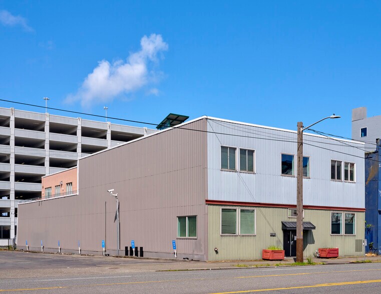 More Photos Of 2233 1st Ave S, Seattle Warehouse For Lease
