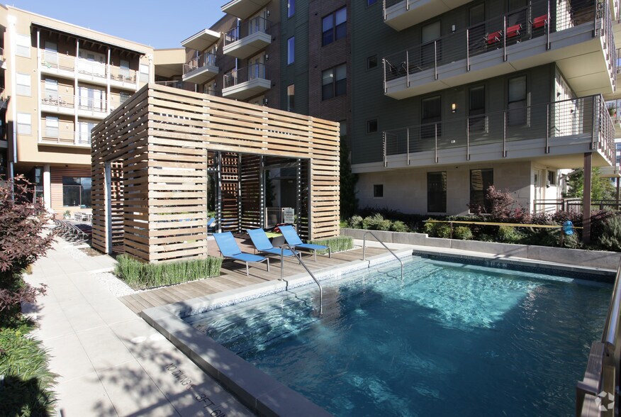 More Photos Of 3850-3900 Vitruvian Way, Addison Apartments For Lease