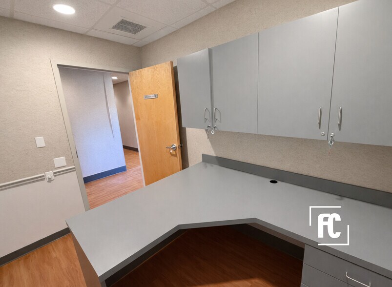 More Photos Of 835 SE Osceola St, Stuart Office Residential For Sale