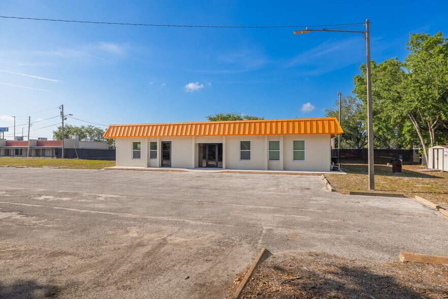 More Photos Of 2312 US Highway 19, Holiday Office For Sale