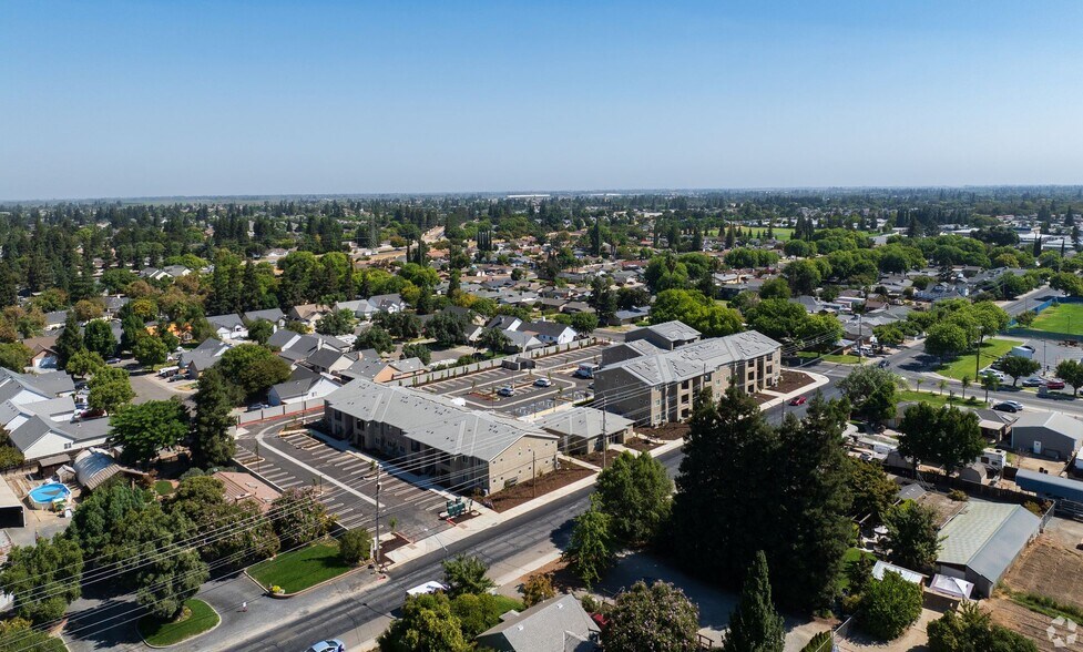 More Photos Of 2531 W Rumble Rd, Modesto Apartments For Sale