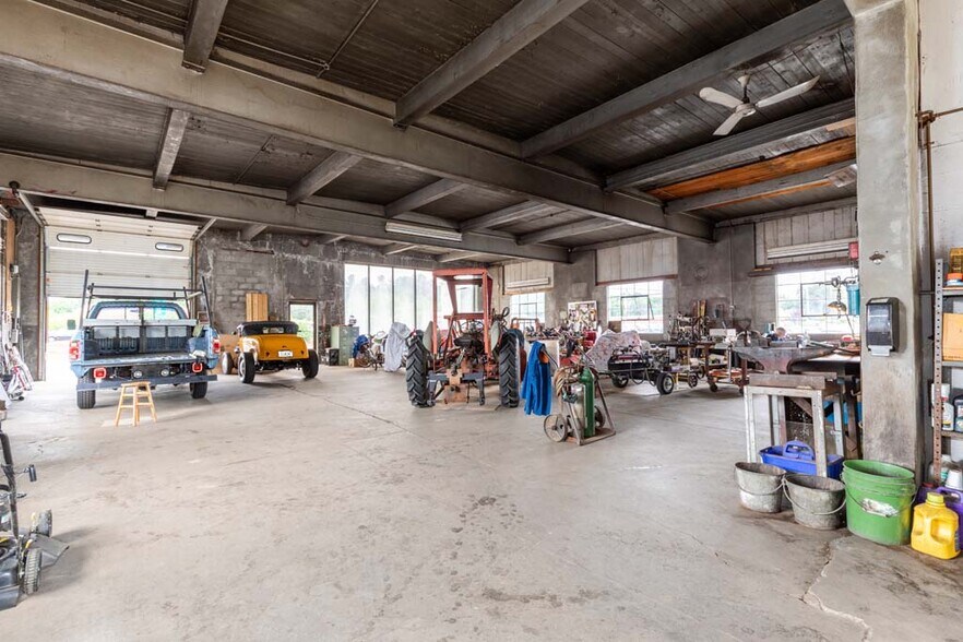 More Photos Of 170 E Main St, Milford Auto Repair For Sale