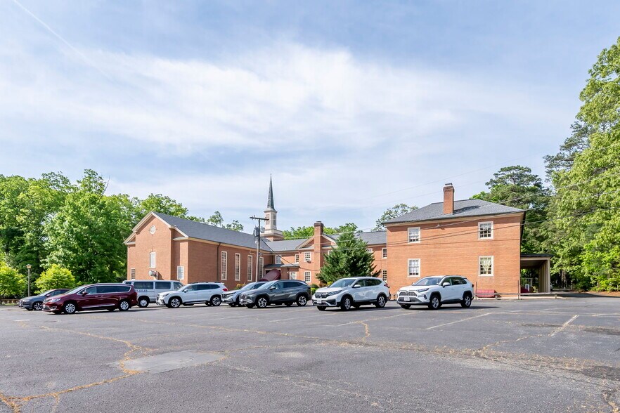 More Photos Of 7740 Cherokee Rd, Richmond Religious Facility For Sale
