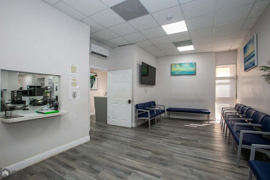 More Photos Of 1500 N University Dr, Coral Springs Medical For Sale