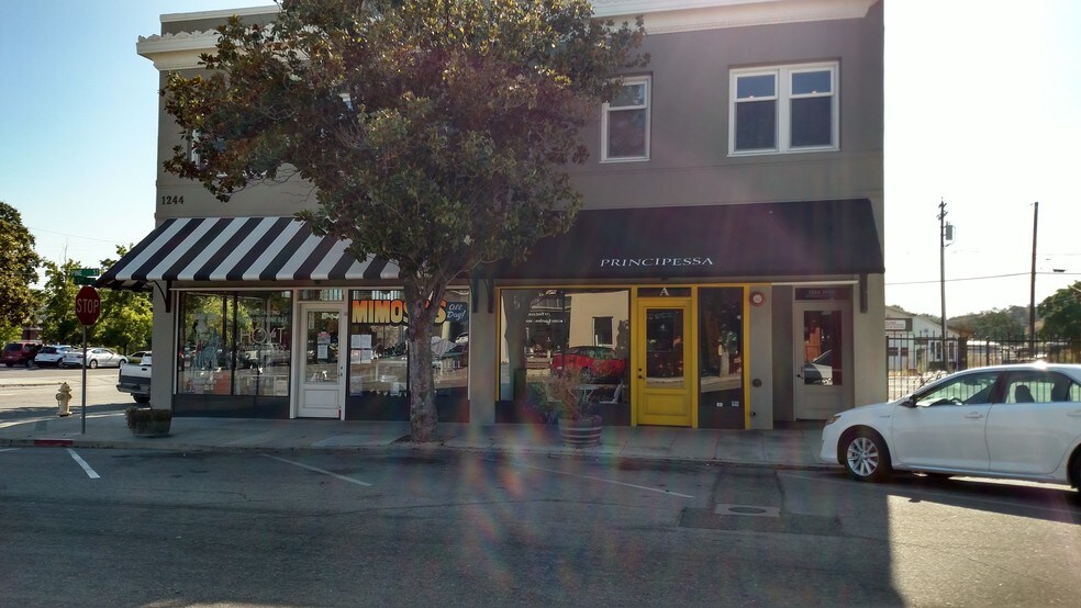 More Photos Of 1244 Pine St, Paso Robles Storefront Retail Office For Lease