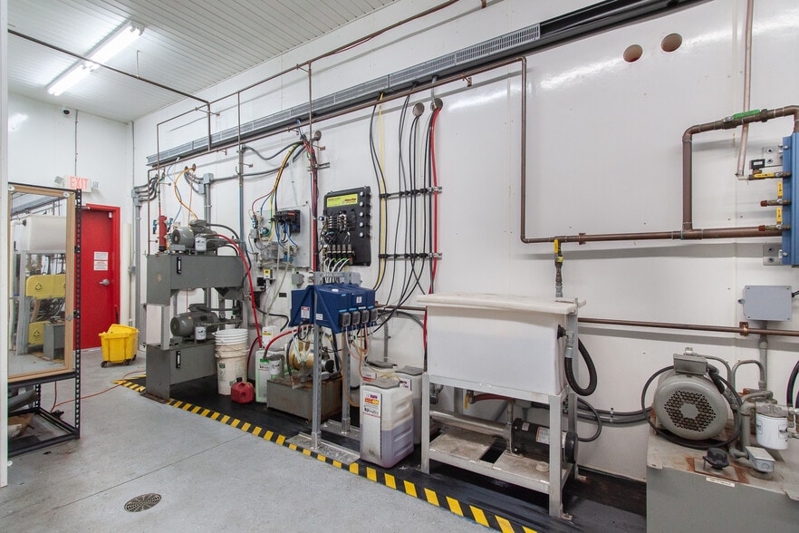 More Photos Of 1810 Opelika Rd, Auburn Carwash For Sale