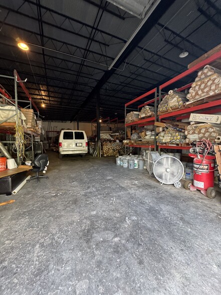 More Photos Of 100 NE 26th St, Miami Warehouse For Sale