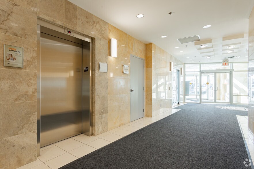 More Photos Of 15 Sunpark Dr SE, Calgary Office For Lease