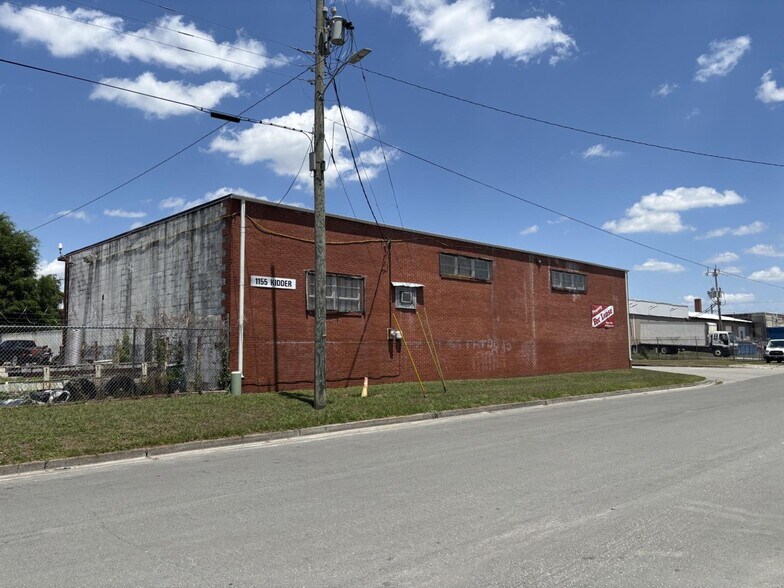 Primary Photo Of 1155 Kidder St, Wilmington Warehouse For Lease