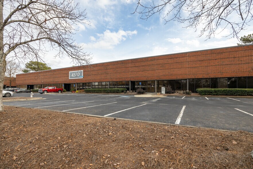 More Photos Of 4570 River Green Pky, Duluth Light Distribution For Lease