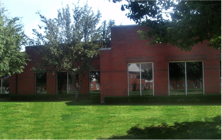 More Photos Of 1485 Richardson Dr, Richardson Unknown For Lease