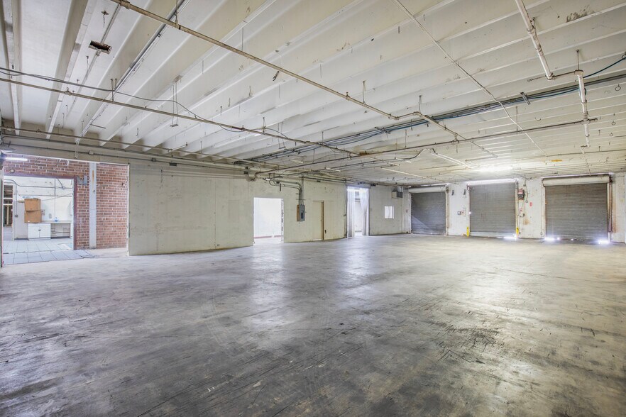 More Photos Of 3301 Electronics Way, West Palm Beach Manufacturing For Lease