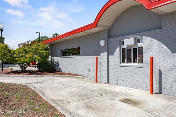 More Photos Of 8232 Market St, Wilmington Freestanding For Sale