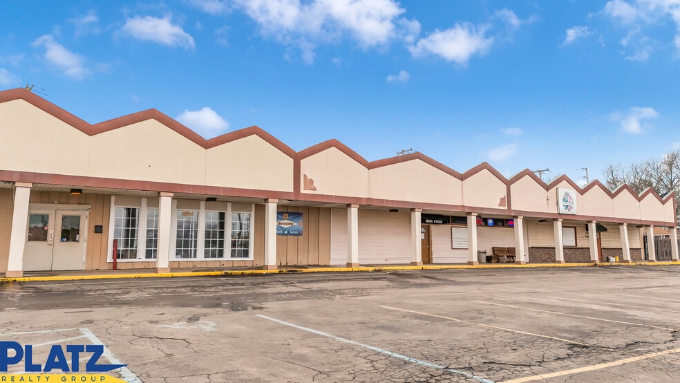 More Photos Of 1716-1728 S Raccoon Rd, Austintown Freestanding For Sale