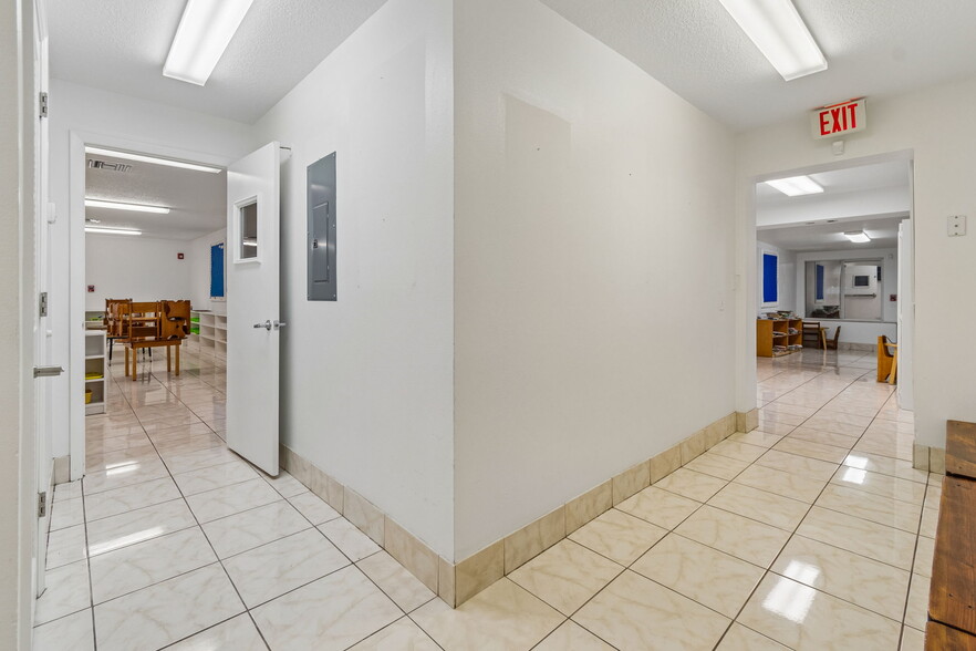 More Photos Of 4001 Skipper Rd, Tampa Schools For Sale