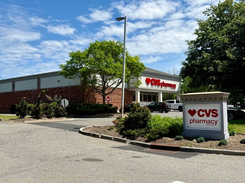More Photos Of 111 Terry Rd, Smithtown Drugstore For Sale