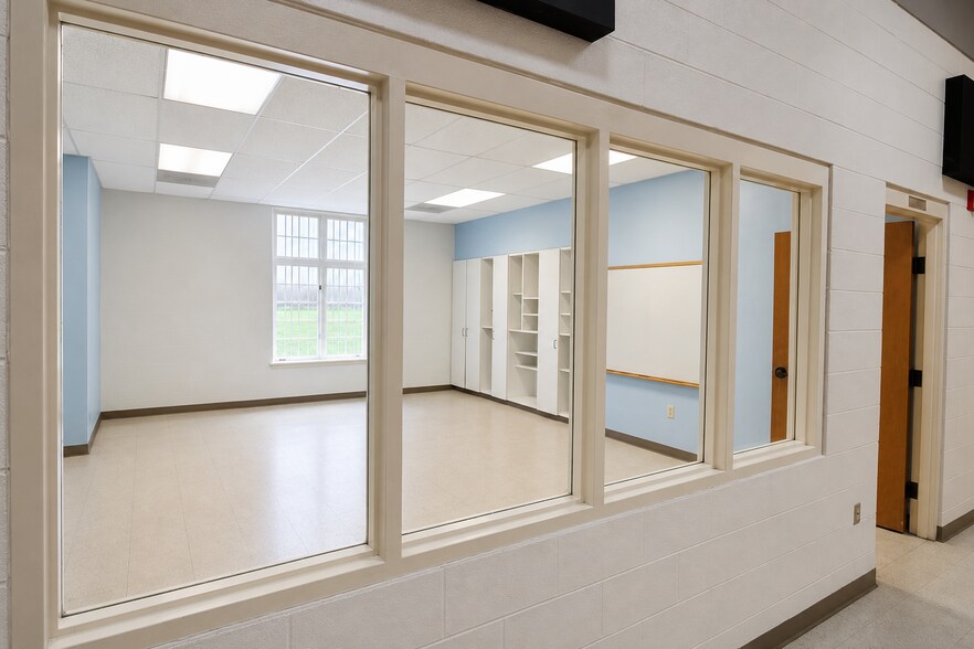 More Photos Of 50 Donnie Ave NW, Concord Specialty For Lease