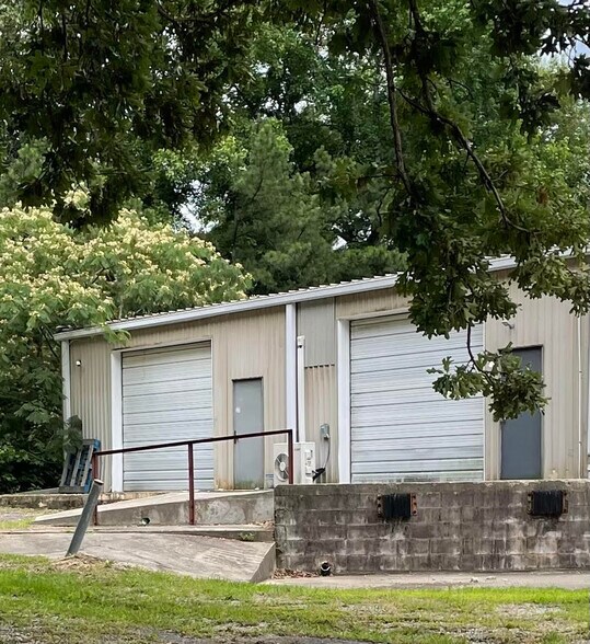 More Photos Of 153 Riverchase Way, Lexington Land For Lease