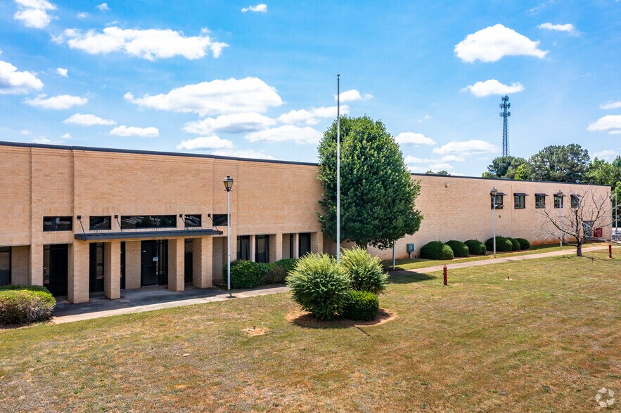 Primary Photo Of 385 Highway 155 South, McDonough Manufacturing For Lease