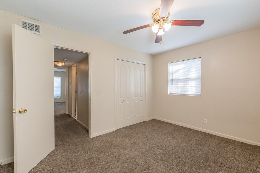 More Photos Of 1204-1216 Lakeview Dr NW, Conyers Apartments For Sale