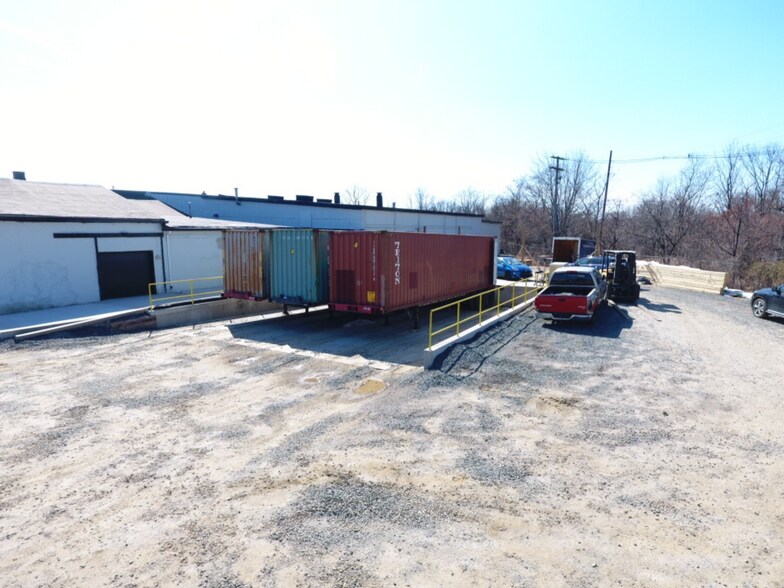 More Photos Of 3 Cass St, Keyport Warehouse For Lease
