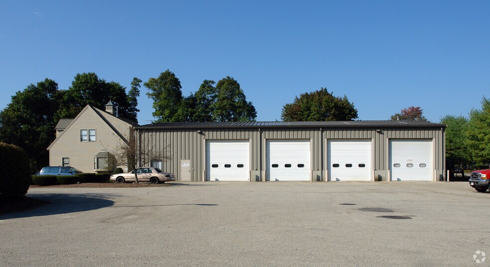 More Photos Of 7 W End Way, Norwell Warehouse For Lease