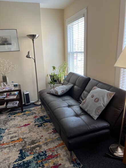 More Photos Of 9 Berkeley St, Norwalk Office Residential For Lease