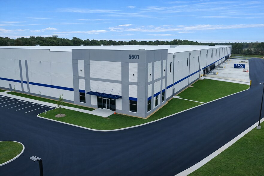 More Photos Of 5601 Chudoba Pky, Prince George Distribution For Lease