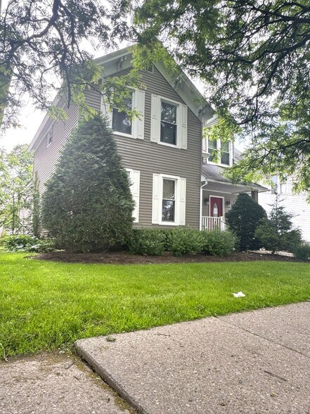 More Photos Of 9 Church St, Cortland Office For Sale