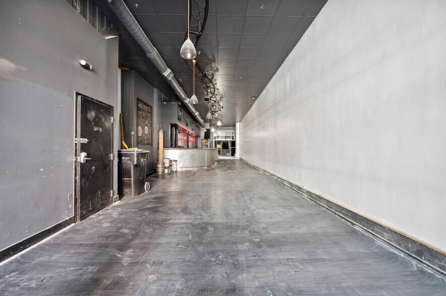 More Photos Of 312 Market St, Philadelphia Restaurant For Sale
