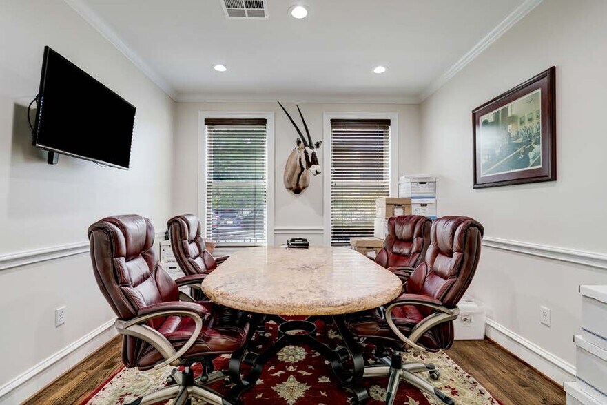 More Photos Of 1214 Elgin St, Houston Medical For Sale