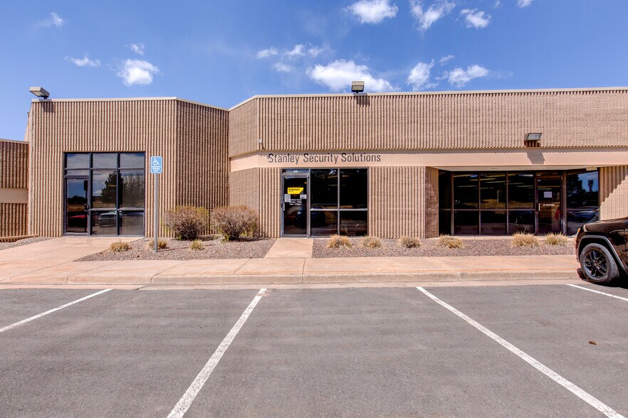More Photos Of 7399 S Tucson Way, Centennial Flex For Lease