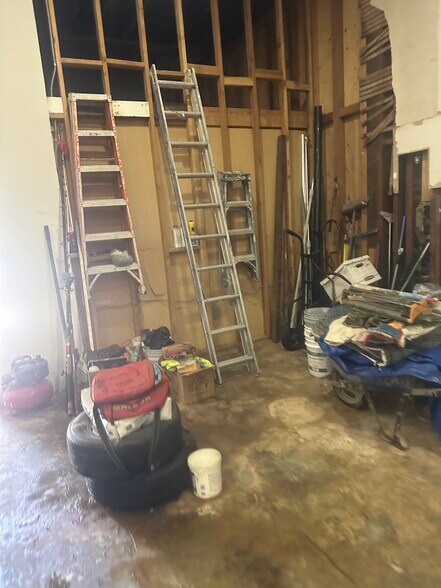 More Photos Of 10975 S Main St, Los Angeles Specialty For Sale