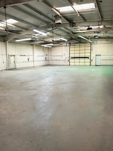 More Photos Of 3696 W 72nd Ave, Westminster Warehouse For Lease