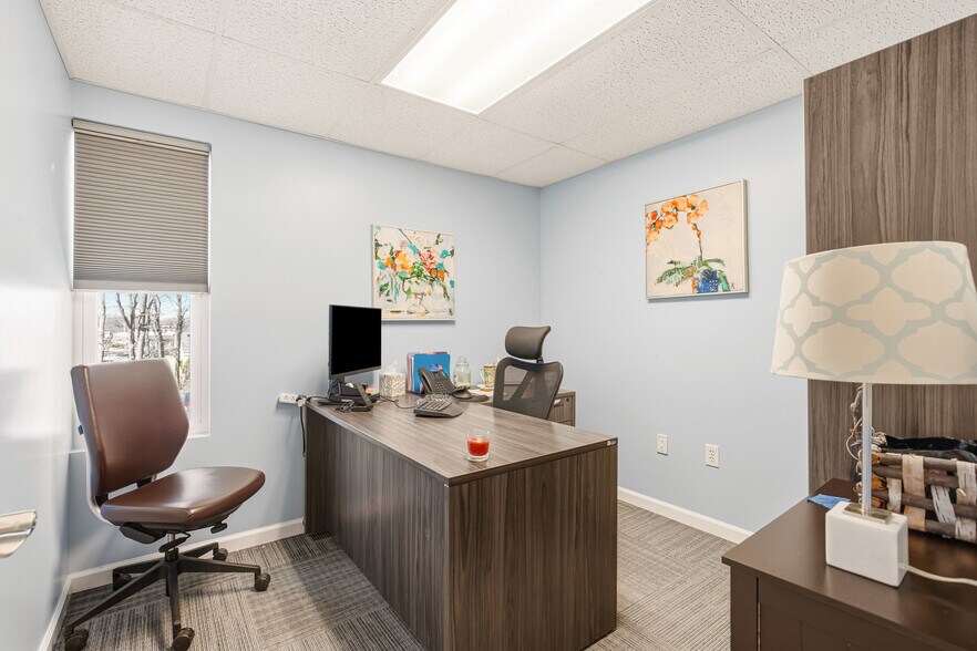 More Photos Of 328 Budfield St, Johnstown Office For Sale