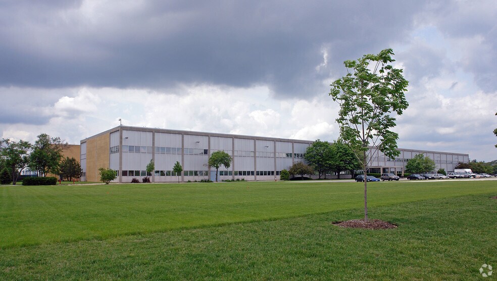 Primary Photo Of 6900 Veterans Blvd, Burr Ridge Light Manufacturing For Sale