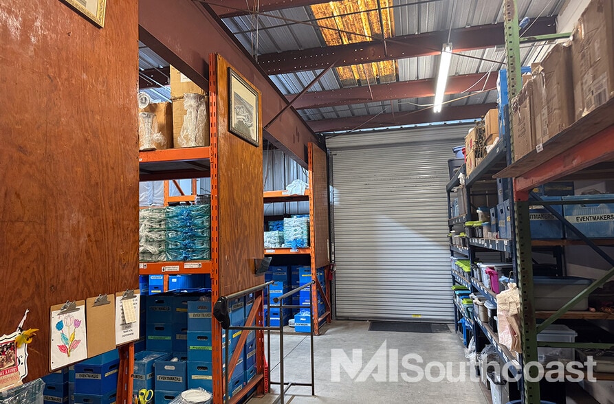 More Photos Of 2928-2934 SE Monroe St, Stuart Warehouse For Lease