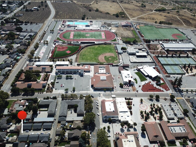 More Photos Of 1 Hodel Dr, Hollister Apartments For Sale