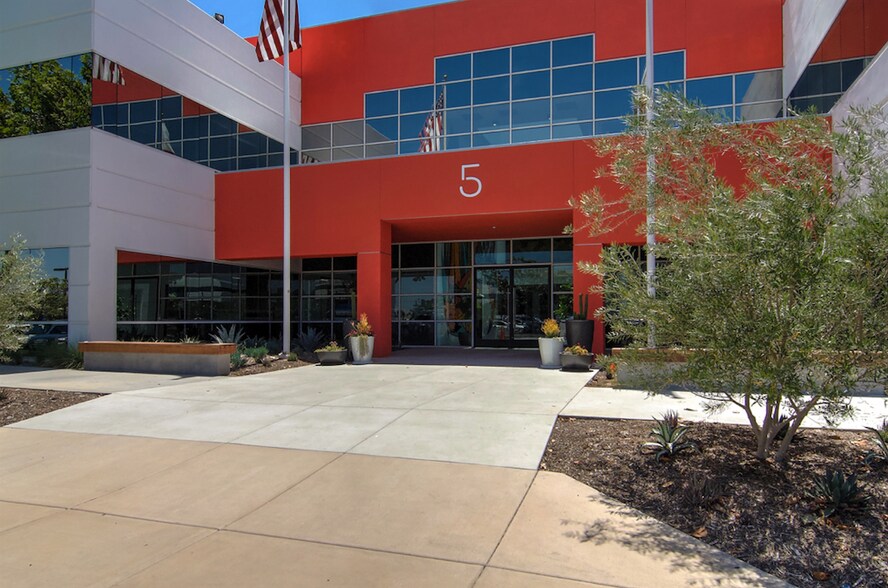More Photos Of 5 Corporate Park, Irvine Office For Lease