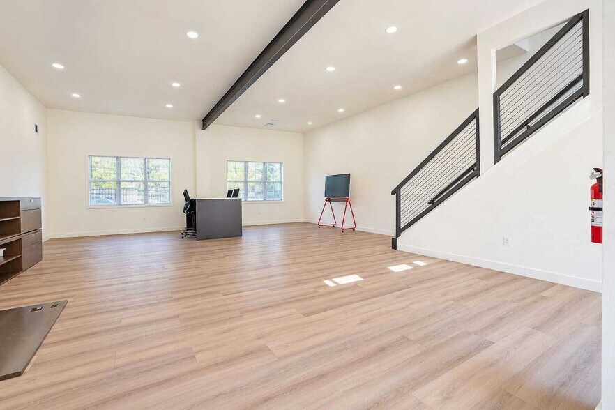 More Photos Of 17635 Kings Ct, Cypress Office Residential For Sale