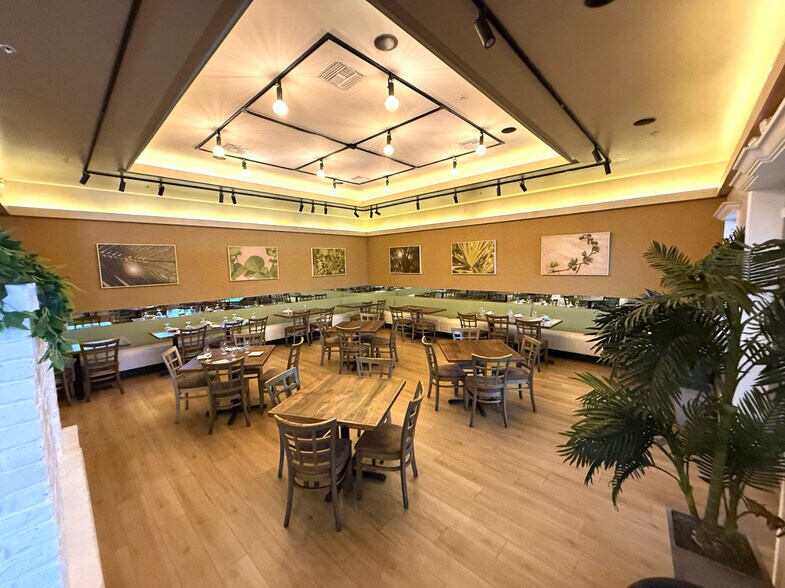 Primary Photo Of 10431 SE Federal Hwy, Hobe Sound Restaurant For Lease
