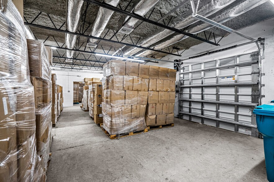 More Photos Of 421 NE 7th Ave, Boynton Beach Warehouse For Lease