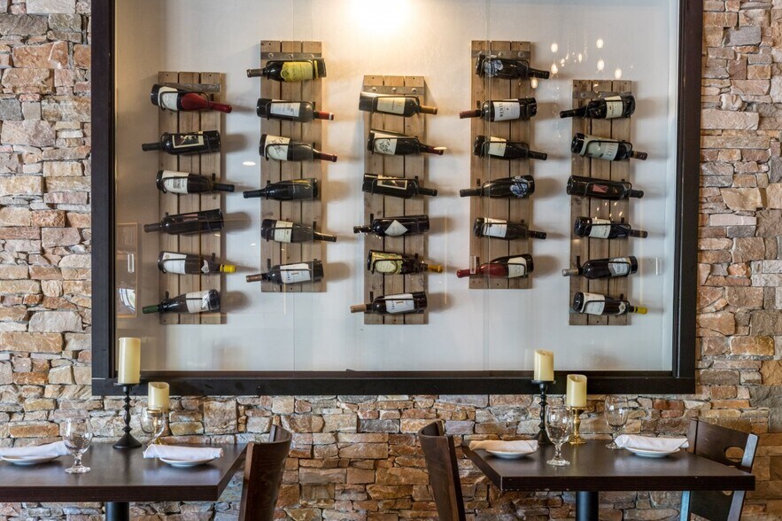 More Photos Of 858 W Lancaster Blvd, Lancaster Restaurant For Sale