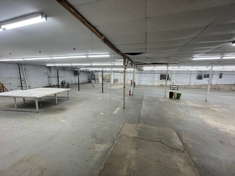 More Photos Of 117 First Ave, Thomson Manufacturing For Lease