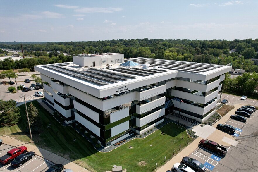 Primary Photo Of 1415 28th St, West Des Moines Office For Lease